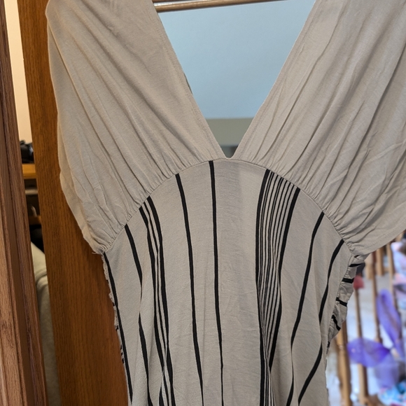 Ringspun Beige Geometric Flower Print Dress - Picture 3 of 4